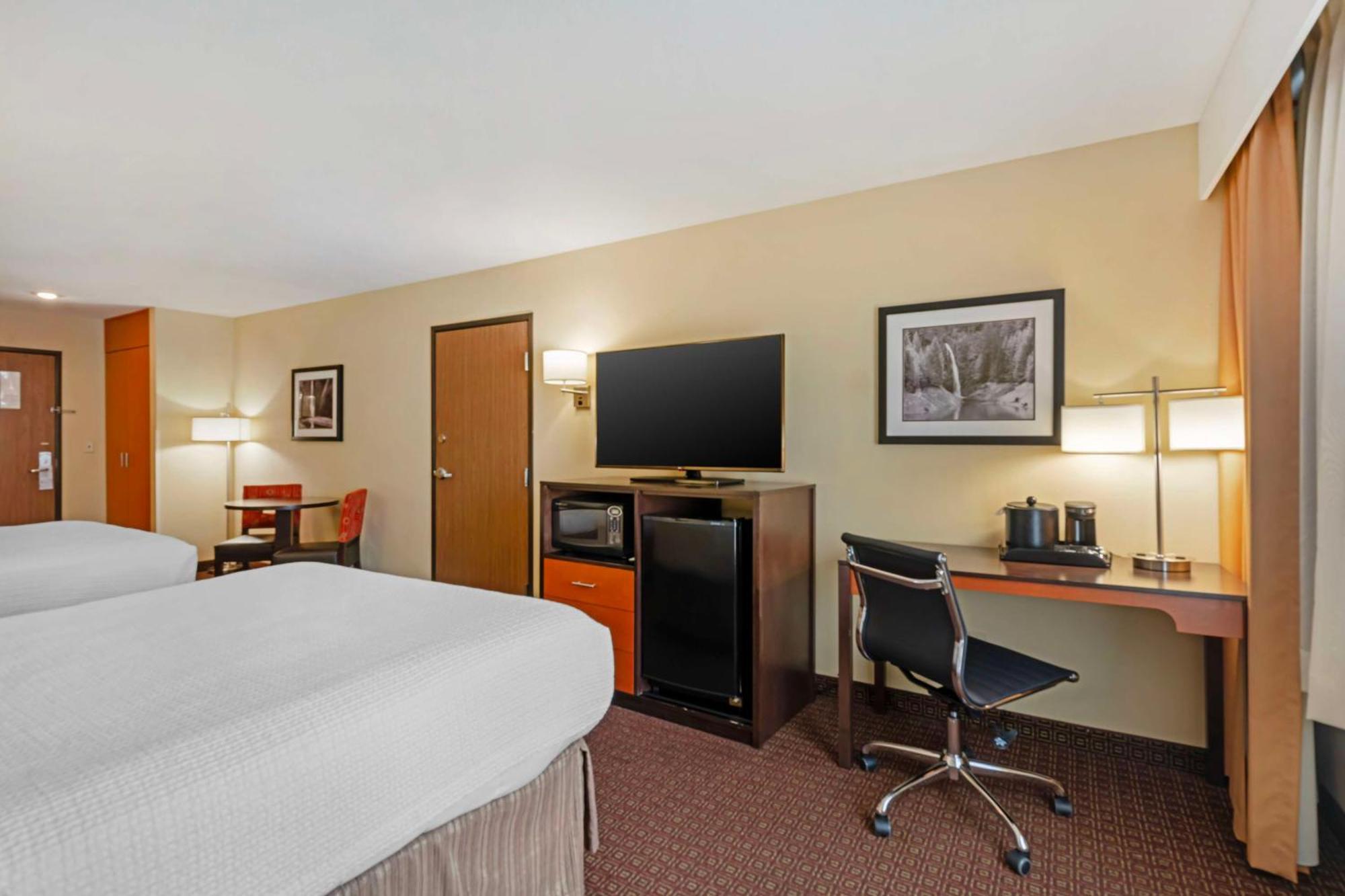 Best Western PLUS Cascade Inn&Suites Troutdale Exterior foto